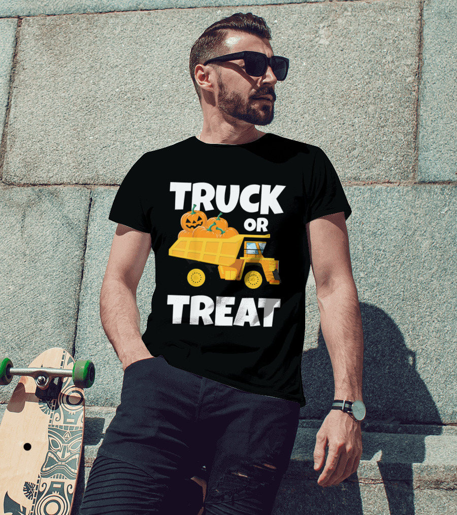 Kids Halloween Toddlers Boys Truck Or Treat Pumpkins T-Shirt