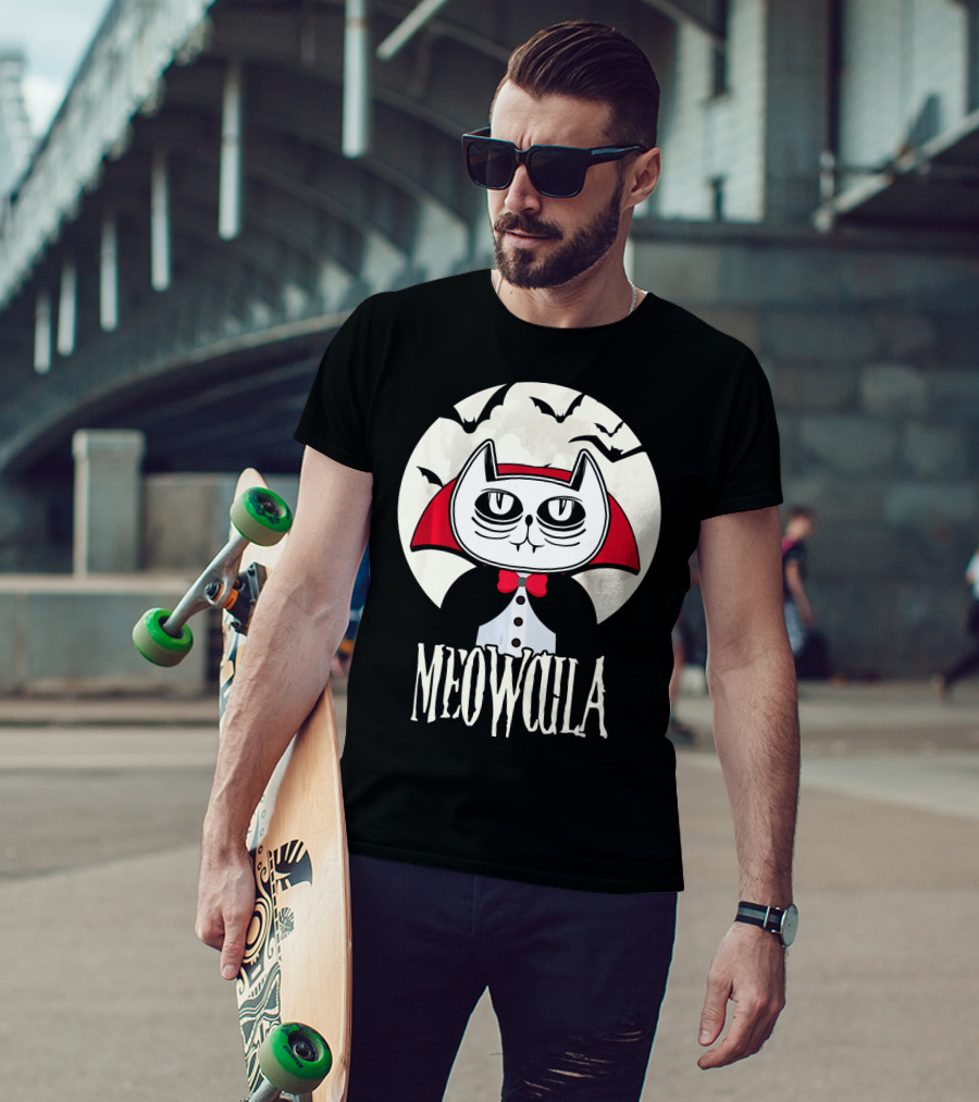 Meowcula Funny Cat Vampire Dracula Cartoon Bats Moon T-Shirt