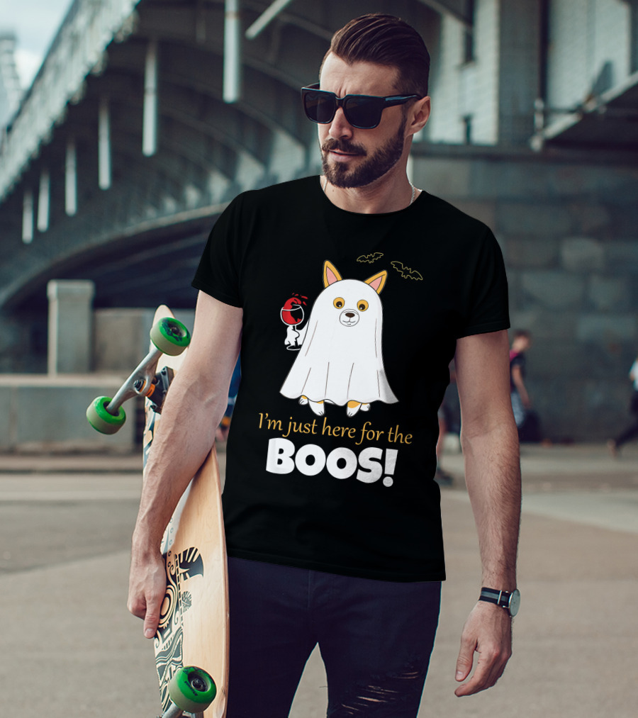 I'm Just Here For The Boos Corgi With Wine And Bat Decorations T-Shirt