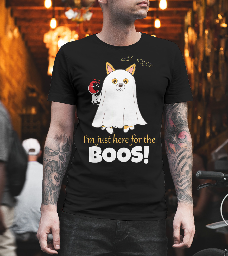 I'm Just Here for The Boos Corgi with Wine and Bat Decorations T-Shirt