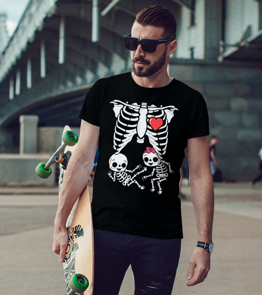 Skeleton Pregnancy Announcement With Baby Skeletons And Heart T-Shirt