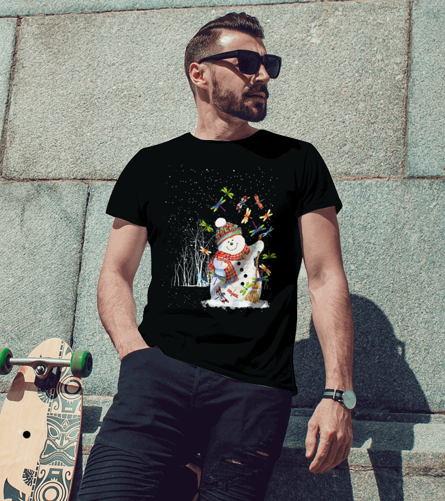 Merry Christmas Dragonfly Snowman In Winter Scene T-Shirt