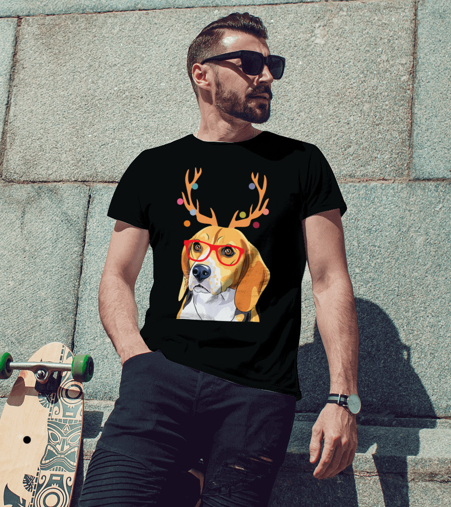 Beagle With Christmas Antlers And Red Glasses T-Shirt