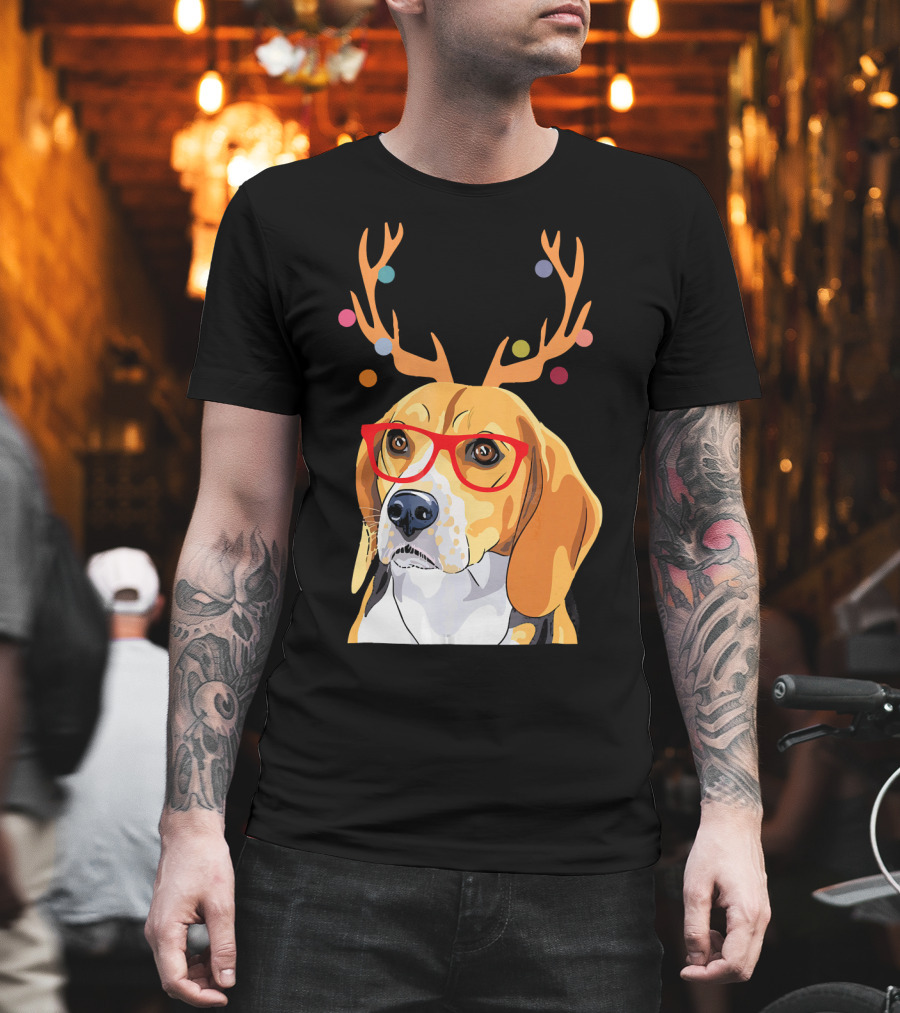 Beagle With Christmas Antlers And Red Glasses T-Shirt