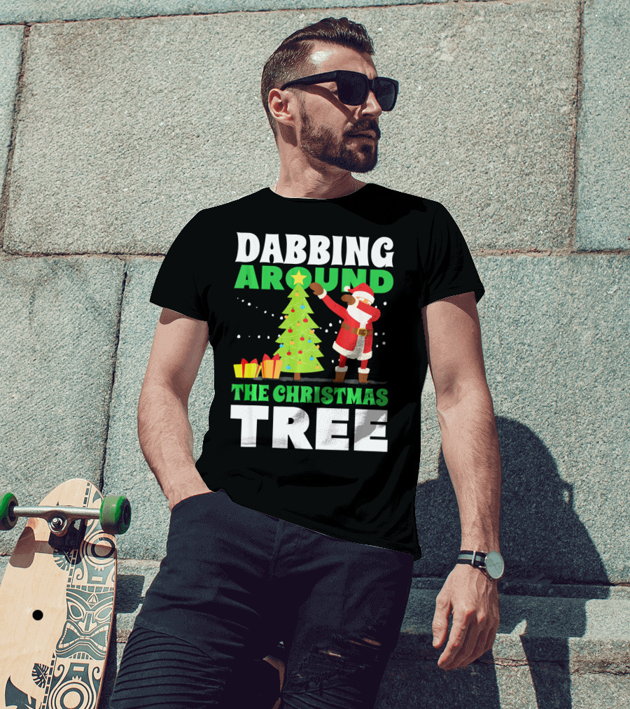 Dabbing Around The Christmas Tree Kris Kringle Merry Christmas San T-Shirt