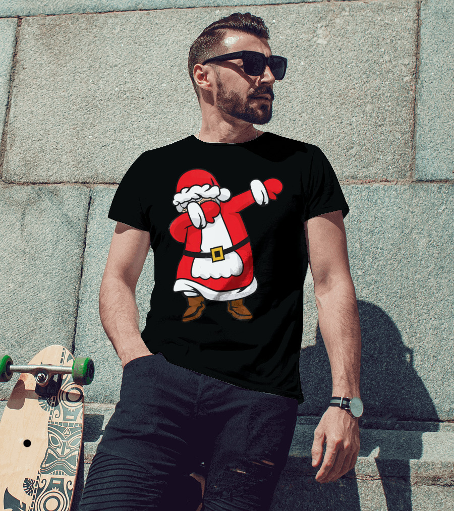 Mrs. Santa Claus Dabbing Christmas Fun T-Shirt