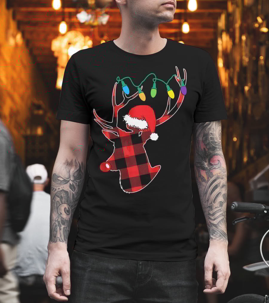 Christmas Deer Santa Hat Buffalo Plaid String Lights T-Shirt
