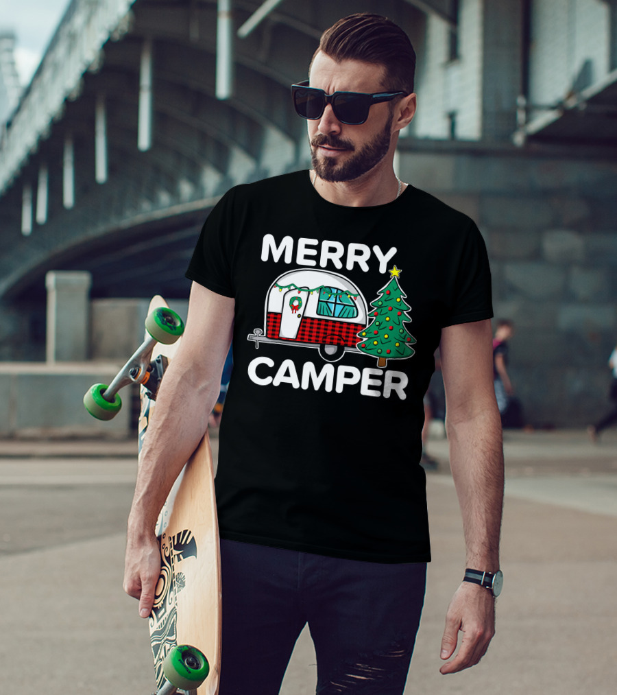 Merry Camper Vintage Camper Christmas Tree Retro Holiday Decor T-Shirt