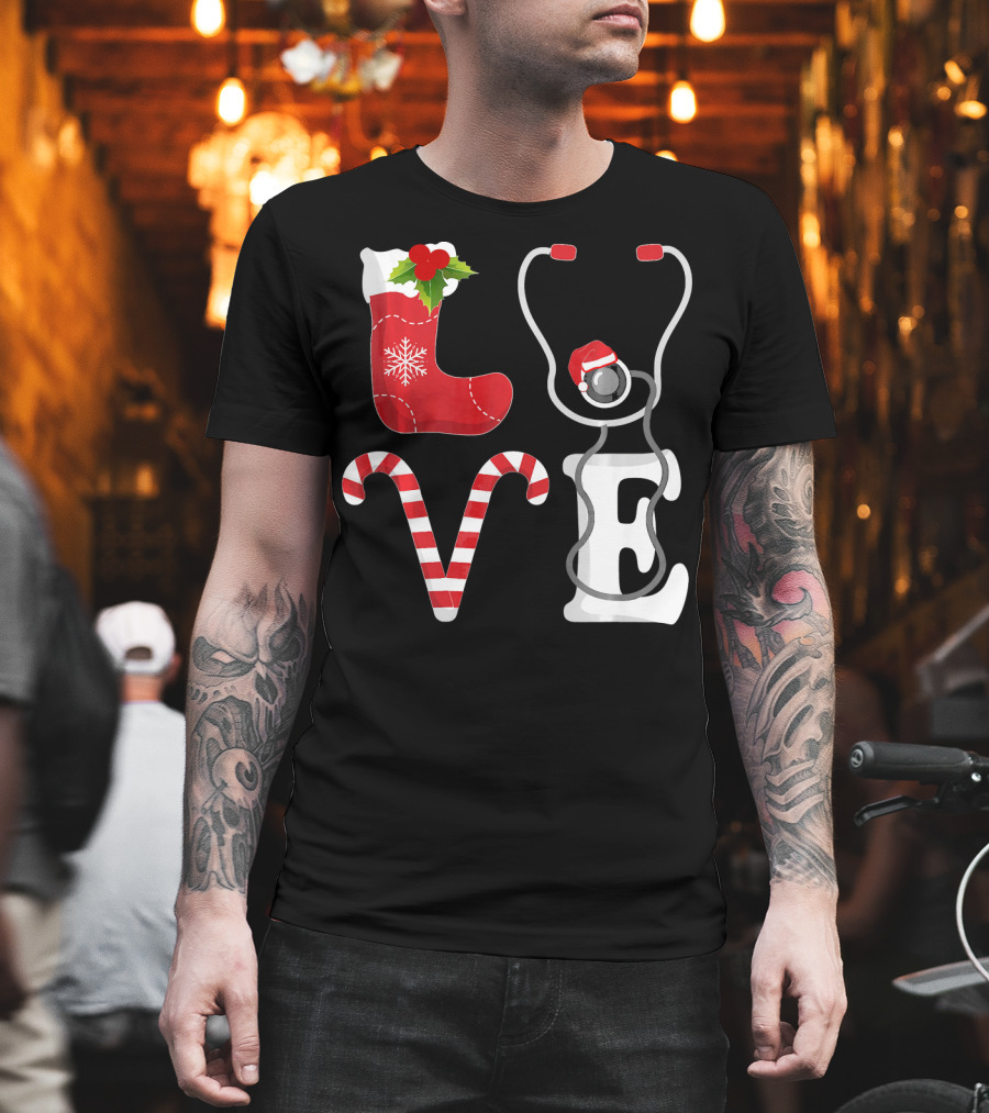 Christmas Nurse Love Santa Stethoscope T-Shirt