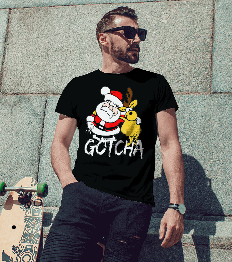 Santa Claus Gotcha Finger Circle Game With Reindeer T-Shirt